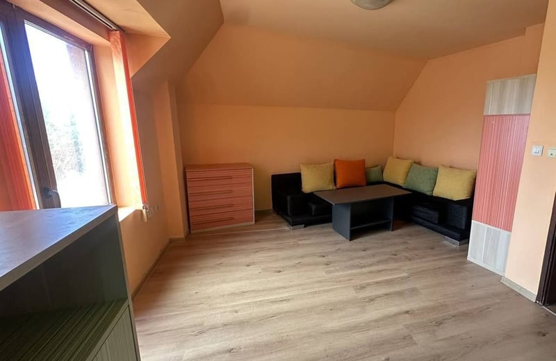 Vermietung eines gemütlichen und geräumigen Apartments, 120 m², Varna, Bulgarien